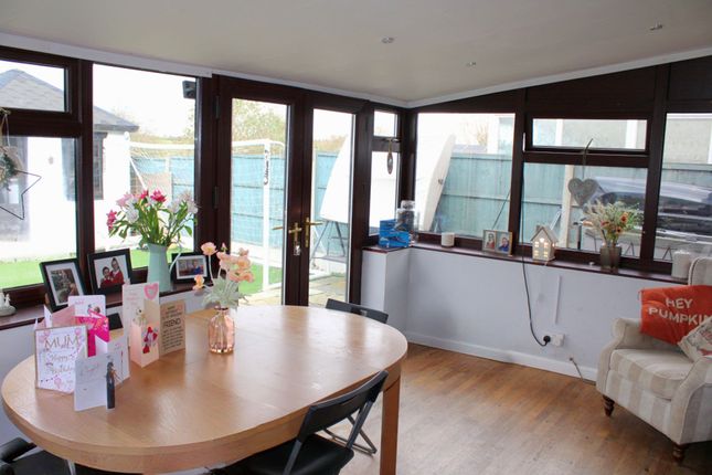 26 Maple Close, Brigg photo 5