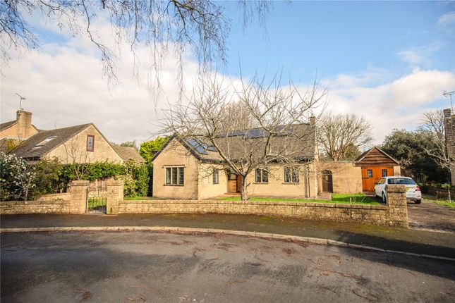 Bungalow for sale in Grove Bank, Bristol, Gloucestershire