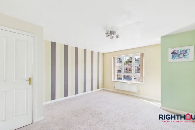 7 Jacana Way, Bradford photo 2