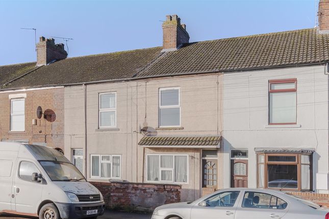 2-bed house on 27, Cemetery Road, Scunthorpe, £60,000