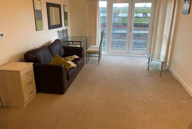 Thumbnail Flat to rent in Overstone Court, Cardiff