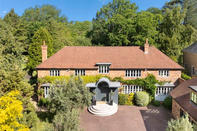 30, Meadway, Esher photo 2