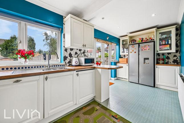 53, Laurier Road, Croydon photo 4