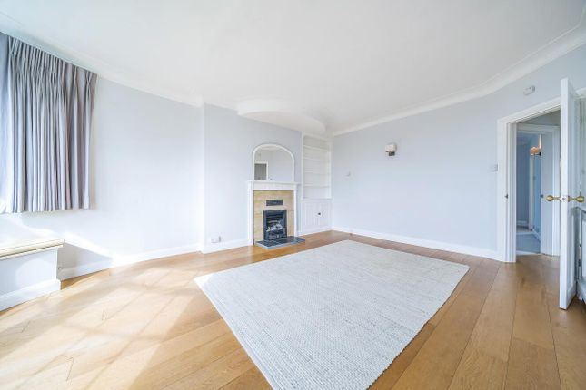 Flat 5, House 9, The Paragon, London photo 2