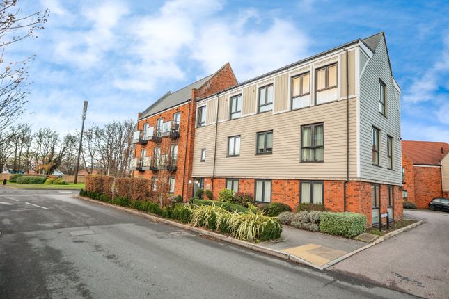 Flat for sale in Pilots View, Chatham