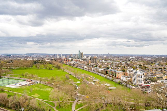 Flat for sale in City North Penthouse, City North Place, Finsbury Park
