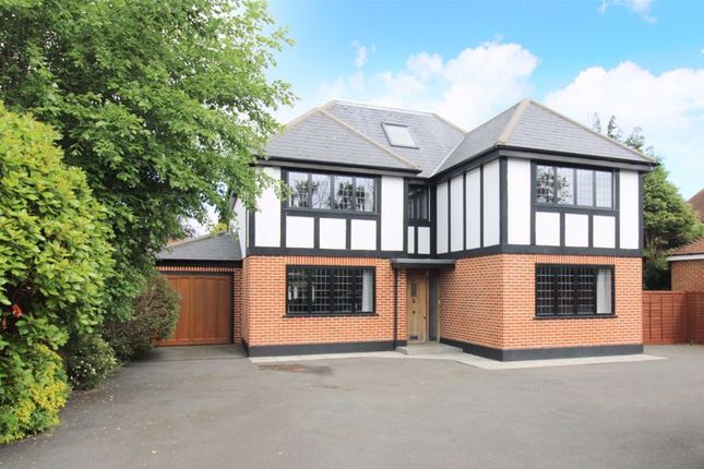 Thumbnail Detached house for sale in Cunningham Road, Banstead