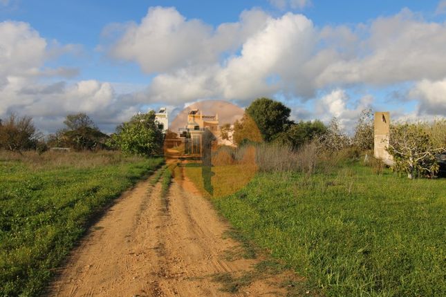 Land for sale in Pinheiros De Marim, Quelfes, Olhão