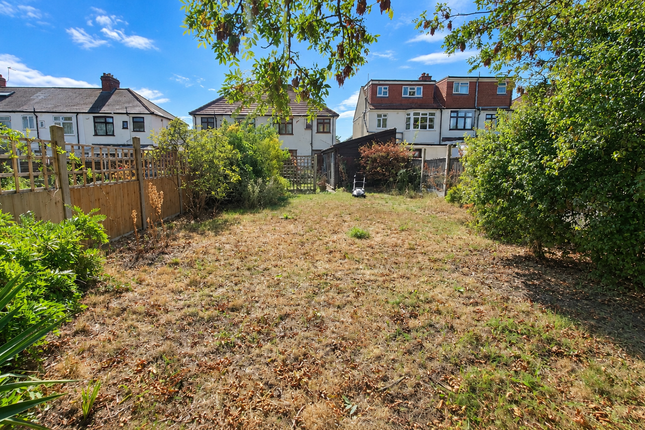 87, Bawdsey Avenue, Newbury Park photo 4