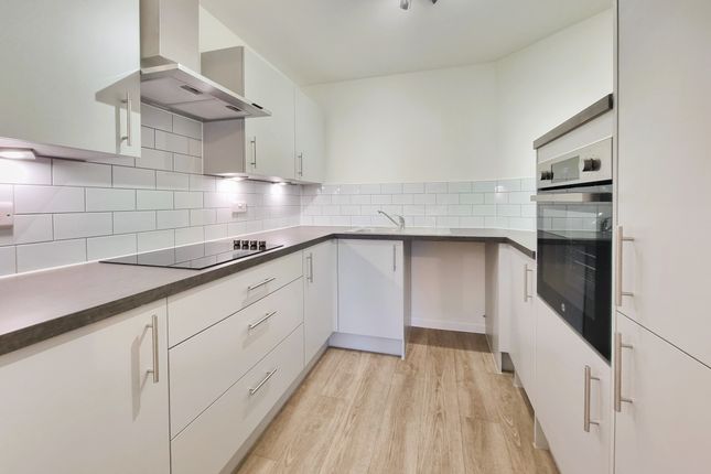 Apartment 18, Dreton Lodge, 111-113, Havant Road, Portsmouth photo 3