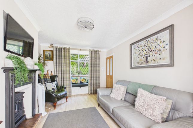 88 Starkholmes Road, Matlock photo 3