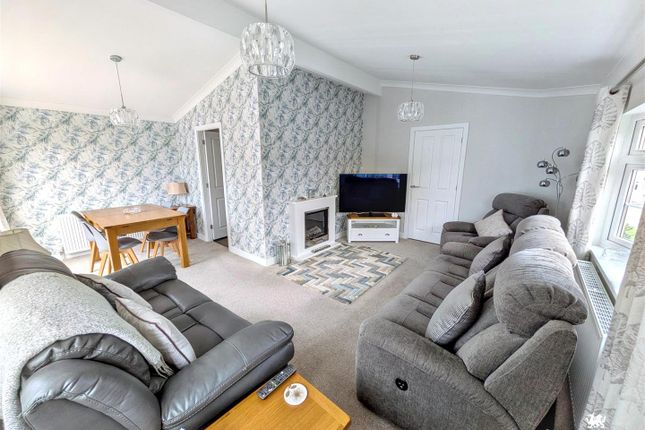 36, Westover Park, West Street, Whitland photo 4