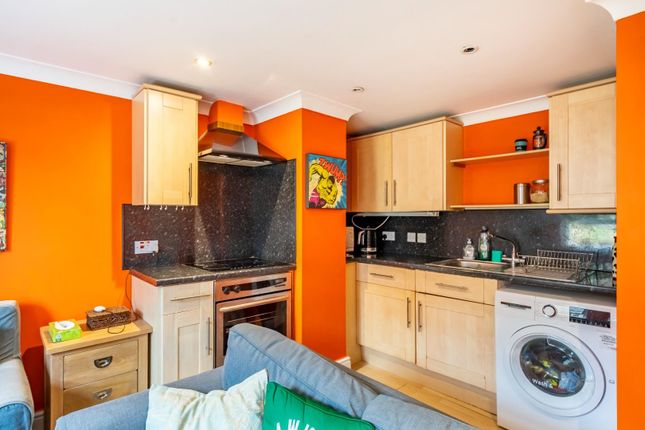Flat 2, 10, Wenlock Terrace, York photo 4