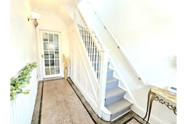 321a, Stafford Road, Wolverhampton photo 4
