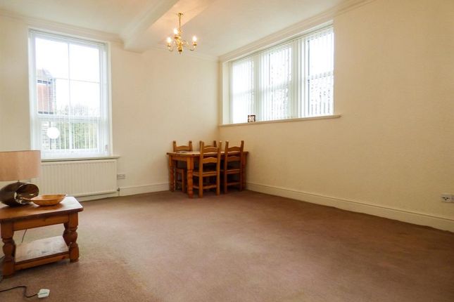 Flat to rent in Acland Hall, Lady Park Avenue, Bingley