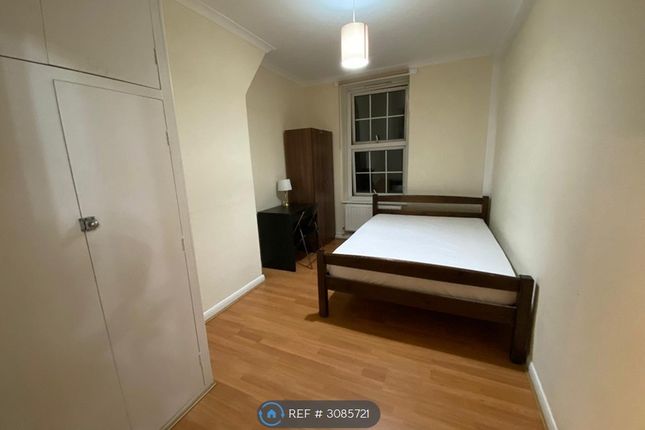 Bullen House Collingwood Street, London photo 3