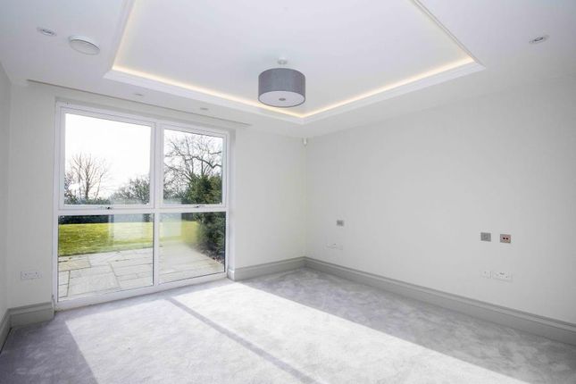 Flat to rent in The Drive, Ickenham