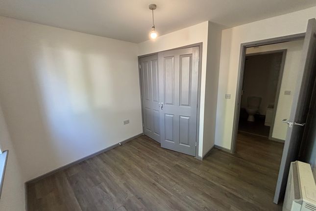 636, -638 New Chester Road, Wirral photo 2