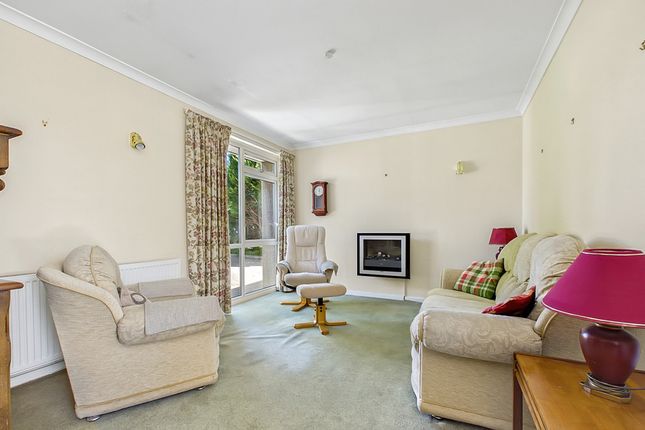 31, Trinity Drive, Holme photo 4