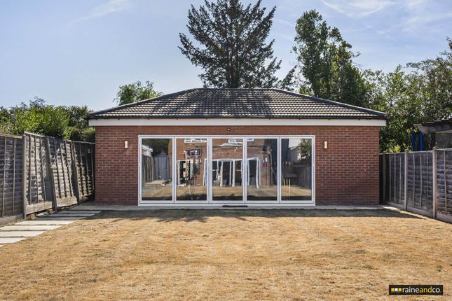 30, Upland Drive, Hatfield photo 4