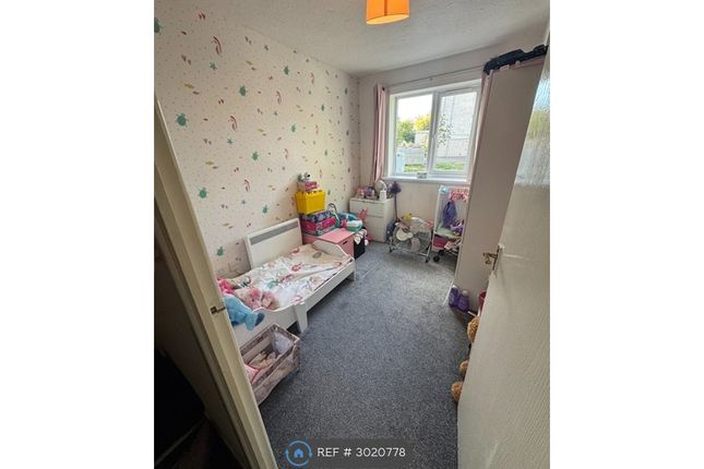 Flat, Woodland Vale Kathleen Road, Southampton photo 3