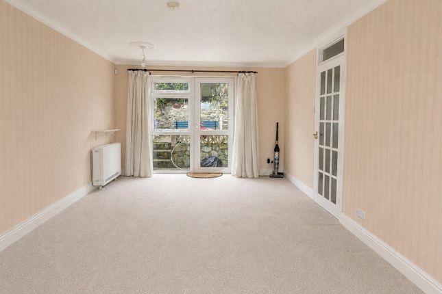 13, Queen Elizabeth Road, Cornwall photo 3