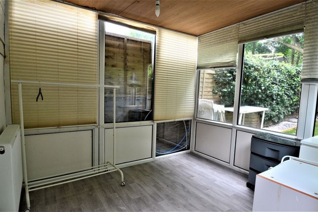 ROOM 2, 4, Mount pleasant cottages, Egham photo 5