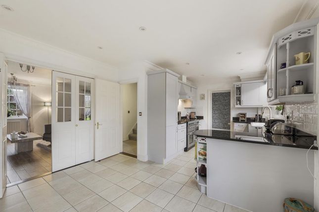 13, Maypole Drive, Kings Hill photo 4