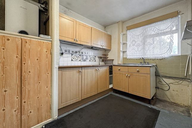 73, Wordsworth Way, Dartford photo 4