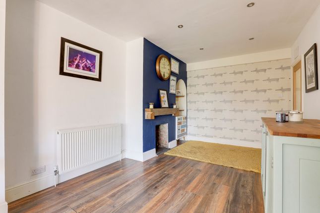 16 Bentinck Avenue, Nottingham photo 3