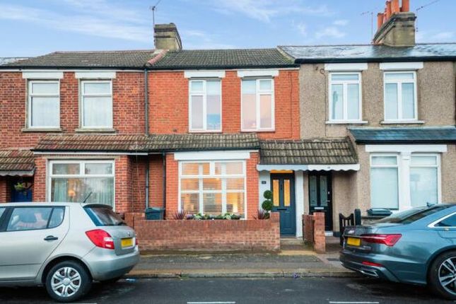 Thumbnail Terraced house for sale in Layton Road, Brentford