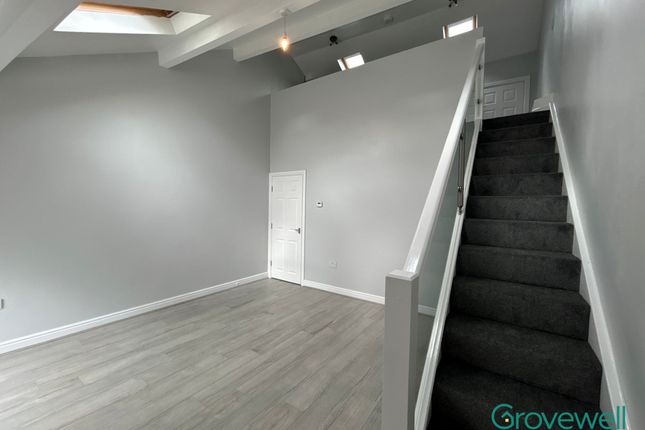 5 Back Silver Street, Bury photo 5