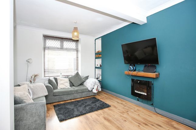 2, Sir Ivor Road, BLACKWOOD photo 2