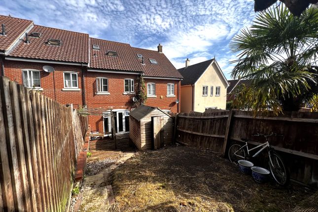 15, Brewery Drive, Halstead photo 3