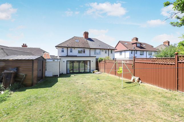 4, Holly Grove, Wolverhampton photo 2