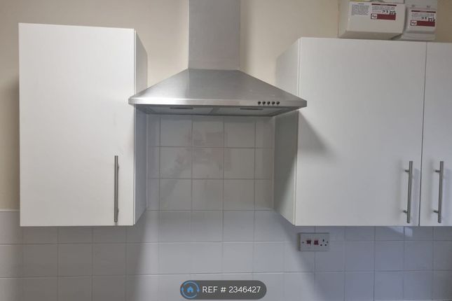 Flat, Spring Court Nottingham Road, Stapleford, Nottingham photo 2