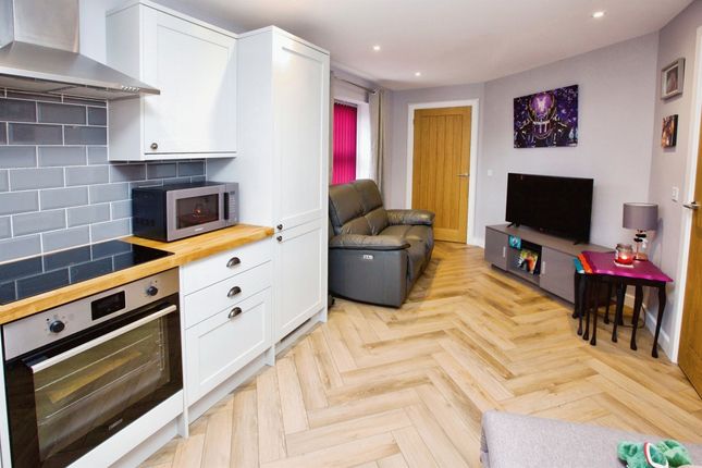 Flat for sale in Winchester Road, Waltham Chase, Southampton