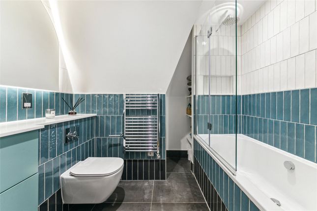 23 Garland Court, Lisgar Terrace, London photo 4