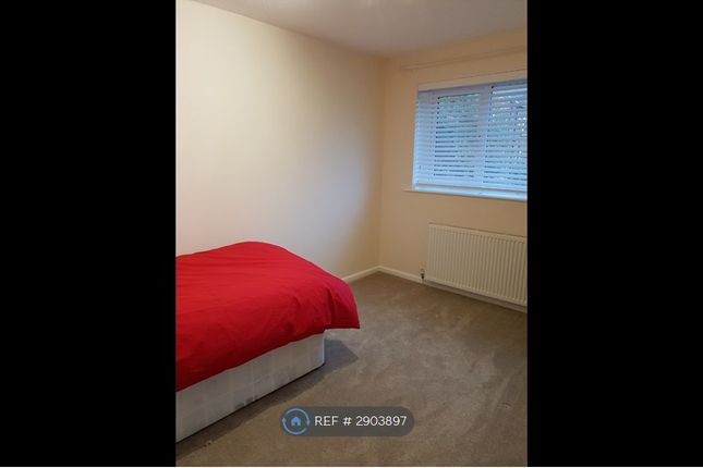 Millfield Drive, Boothstown, Worsley, Manchester photo 4