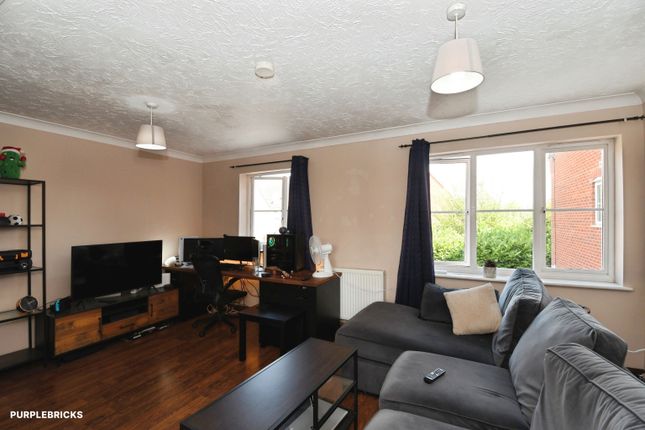 44, Elder Close, Witham St Hughs, Lincoln photo 4