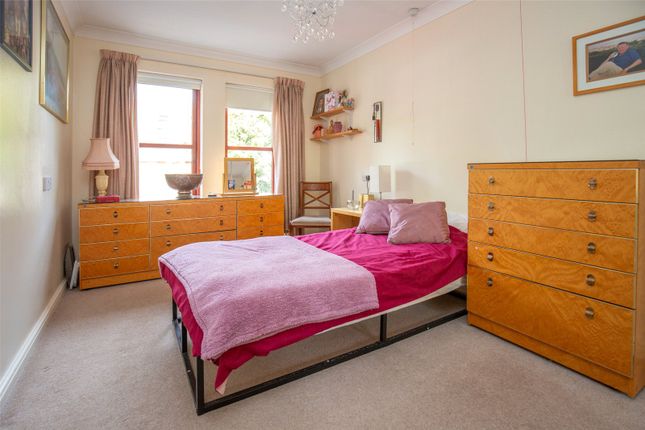 Flat 5, Whatley Court 27-29,, Whatley Road, Somerset photo 4
