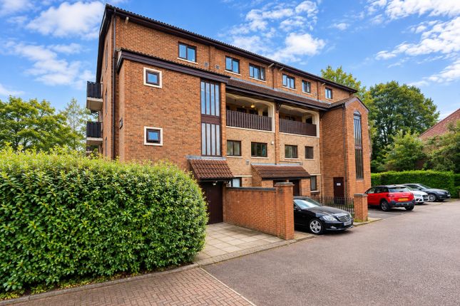 1-bed flat on Flat 13, Acorn Court, 1538, Bristol Road South, Birmingham, £60,000