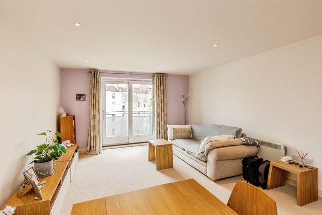 1-bed flat on Flat 67, North Contemporis, 20, Merchants Road, Bristol, £290,000