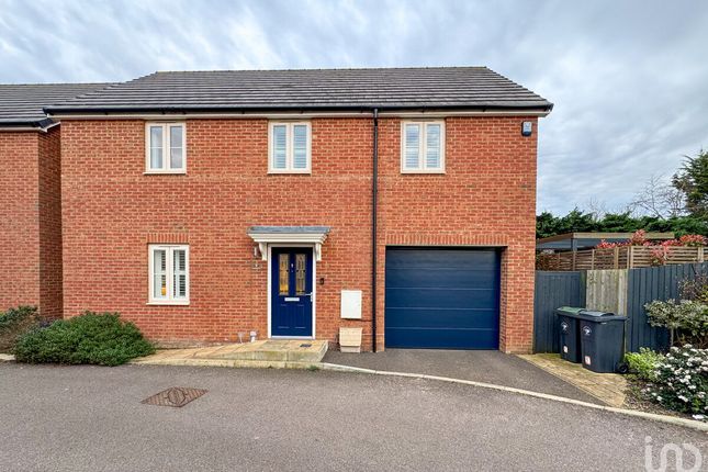 Detached house for sale in Kingswood Close, Stansted Mountfitchet