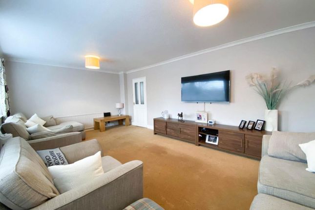 3, Willow Way, Hauxton, Cambridge photo 3