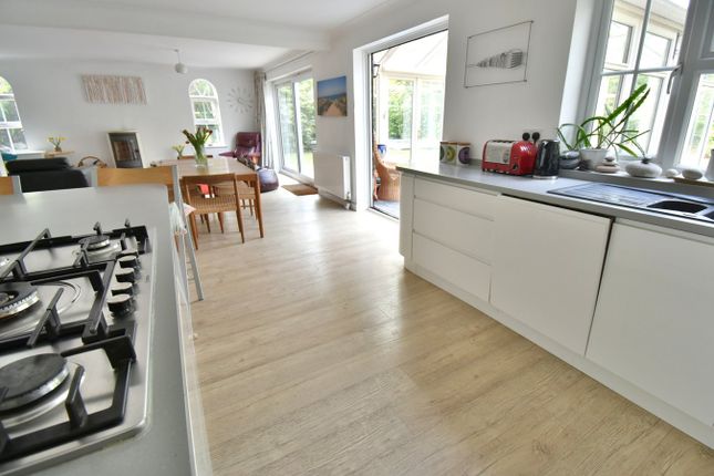 60, Amberwood, Ferndown photo 4