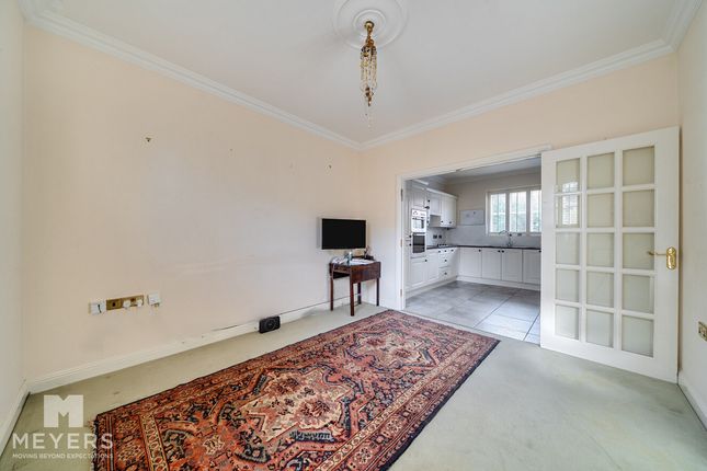 57, Woodlands Crescent, Poundbury photo 4