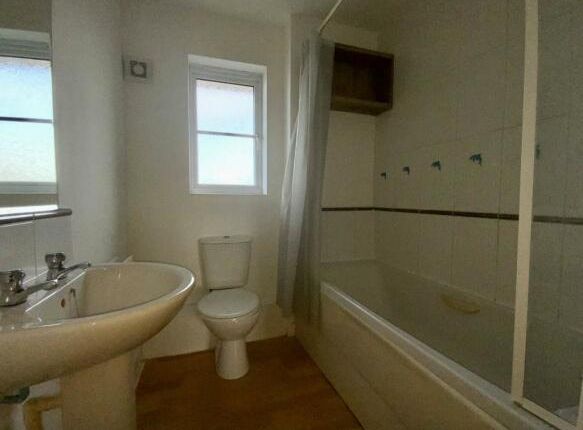 25, Harbreck Grove, Liverpool photo 4