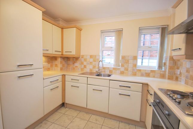 Flat for sale in Manthorpe Avenue, Worsley