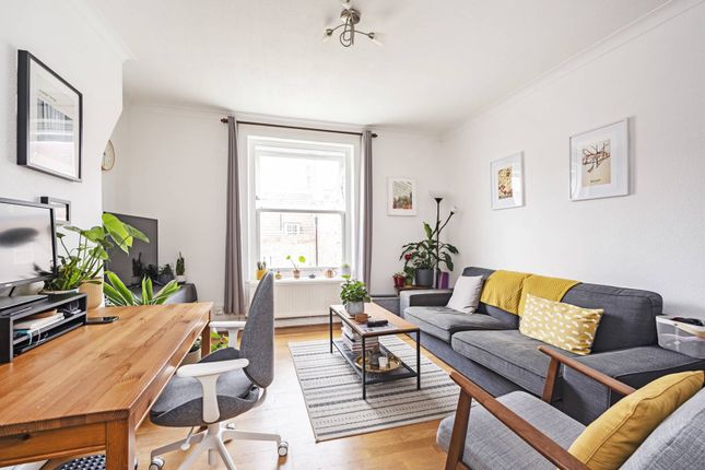 Thumbnail Flat for sale in Lynmouth Road, Stoke Newington, London